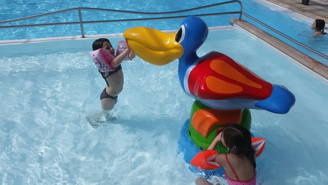 camping-les-pins-notre-dame-de-monts-wzktv