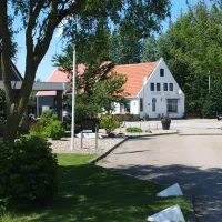 camping-elizabeth-rethymon-missiria-cb8fj