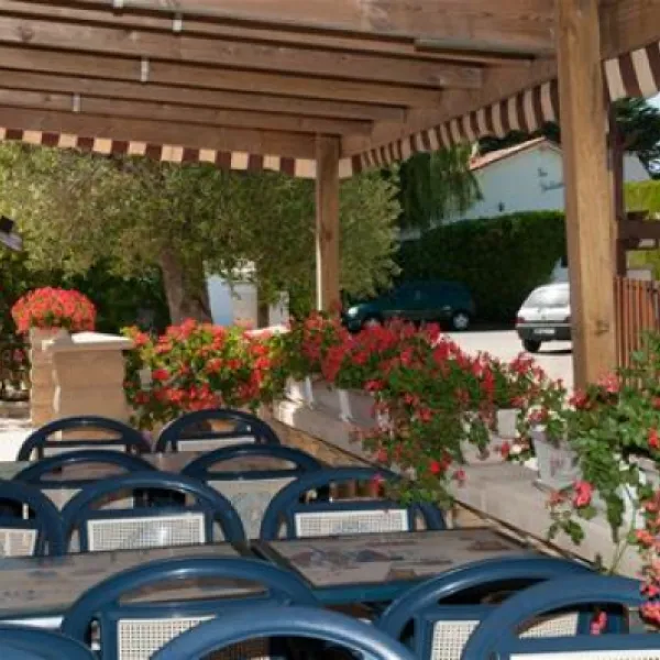 flower-camping-la-guichardiere-la-plaine-sur-mer-usgho