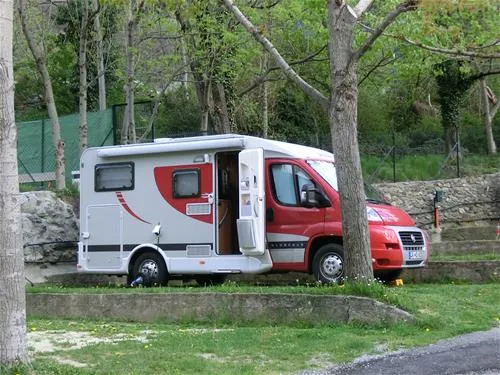 camping-valira-andorra-la-vella-tthaz