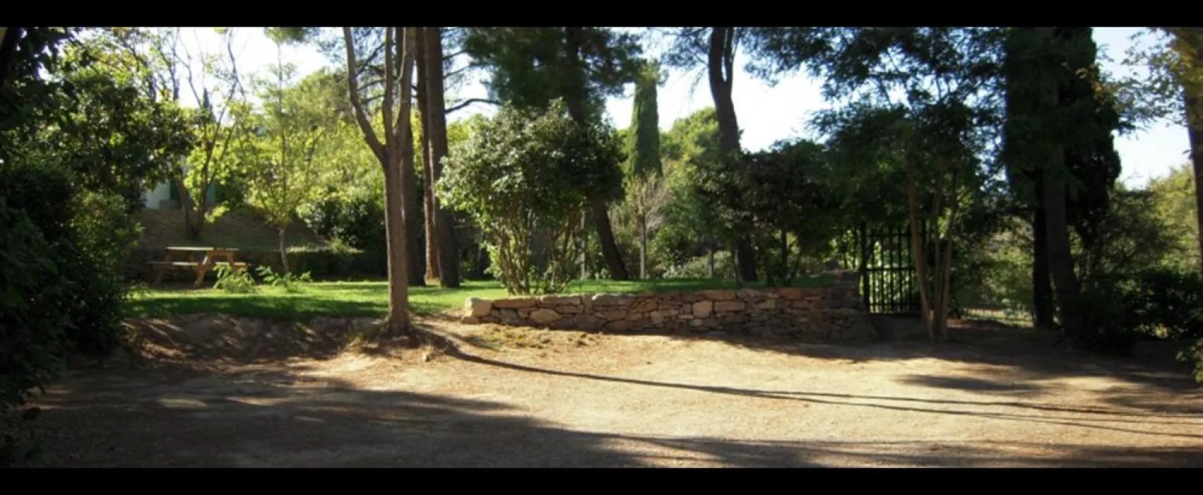 Camping La Pinede  