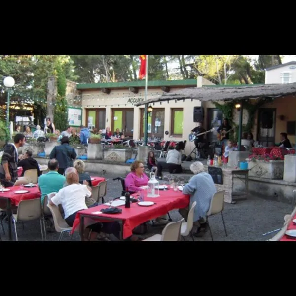 camping-la-pinede-st-florent-j3ork
