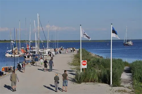 lounaranna-hafen-camping-simisti-fnzzt