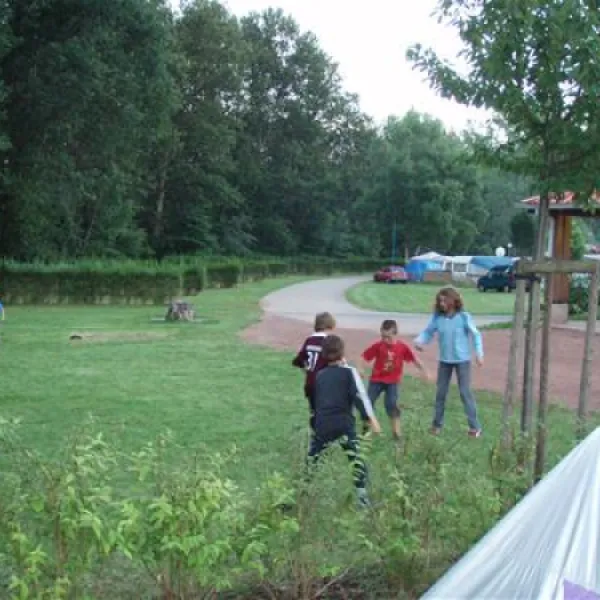 camping-municipal-ramstein-plage-baerenthal-opzlo