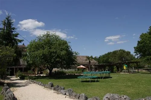camping-naturiste-le-couderc-naussannes-jg4nr
