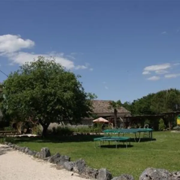 camping-naturiste-le-couderc-naussannes-jg4nr