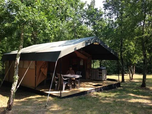 camping-naturiste-le-couderc-naussannes-lh2ta