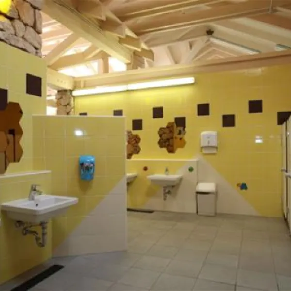 naturist-camp-bunculuka-baska-vr1is