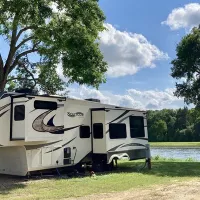 artesian-park-rv-campground-brenham-wihaj