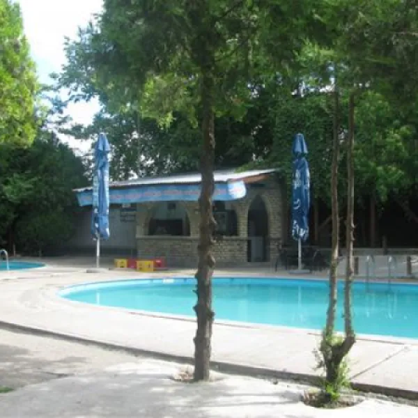 Camp De Tour