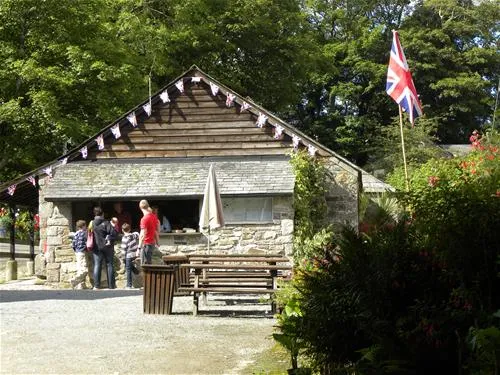 trewan-hall-club-site-columb-ii4ax