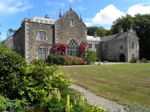 trewan-hall-club-site-columb-vmwgz