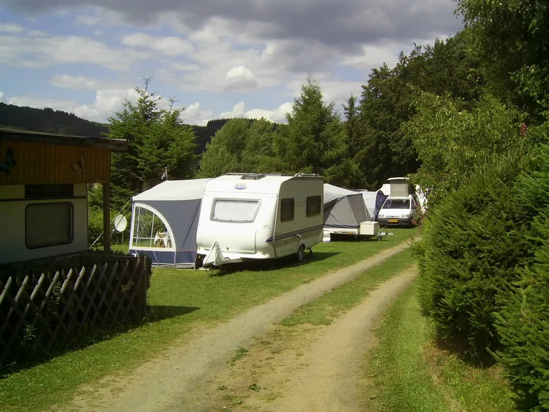 camping-hinterland-steffenbergniedereisenhausen-jsepz