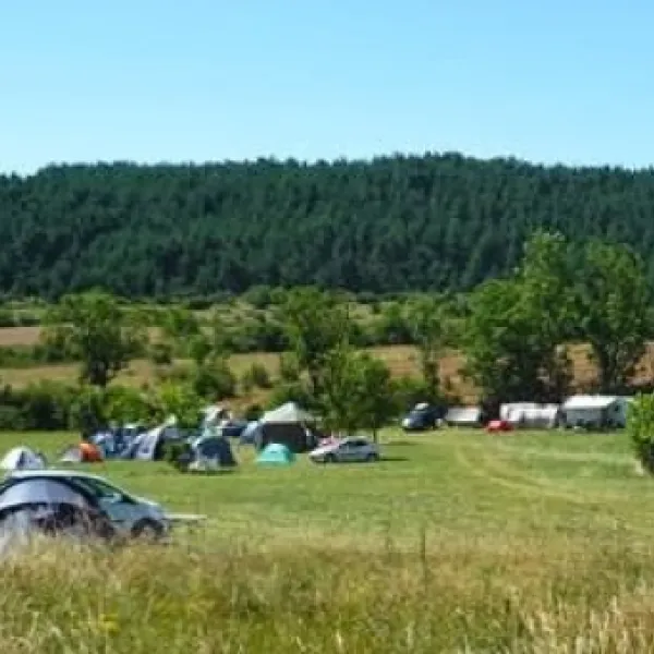 camping-aire-naturelle-de-camping-la-combe-st-pierre-des-tripiers-i2ve2