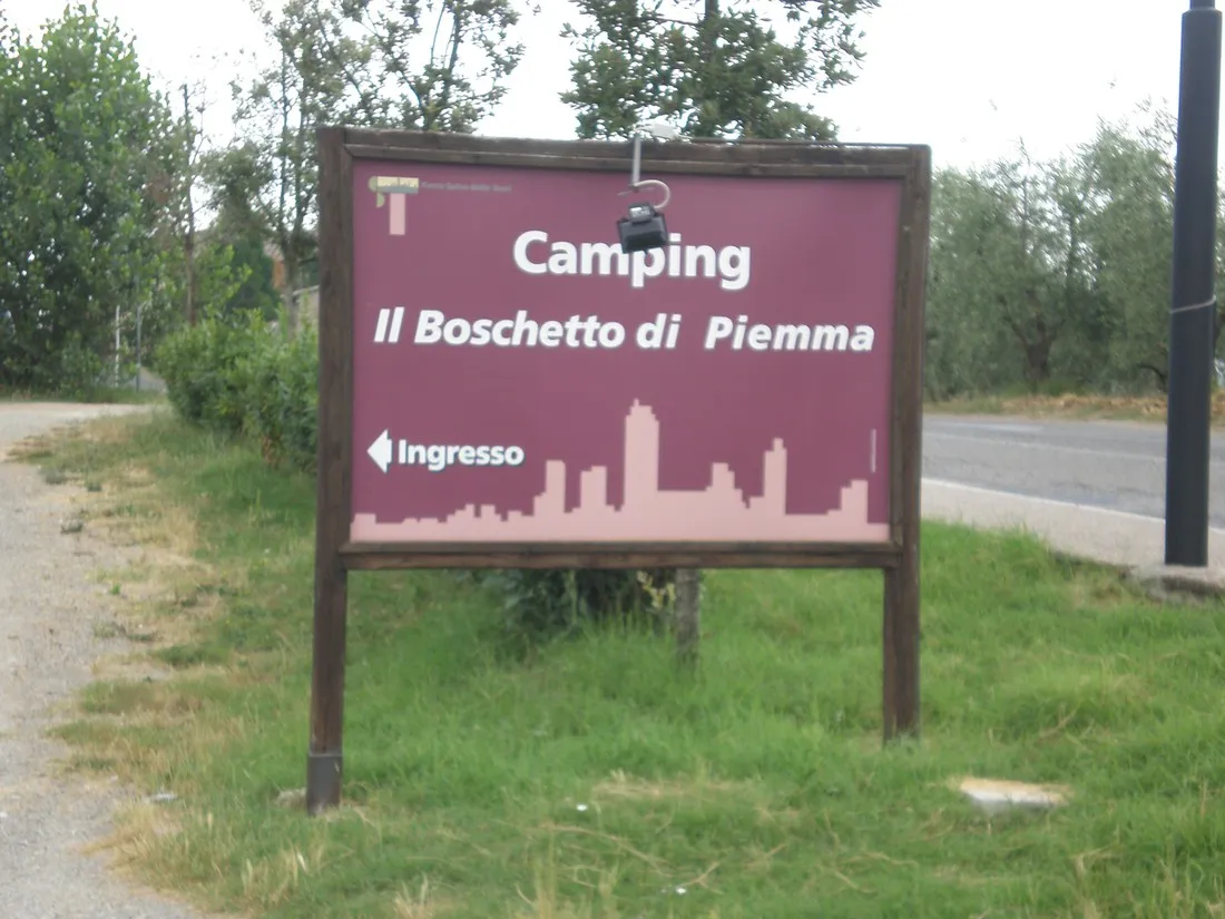 campeggio-il-boschetto-di-piemma-sgimignano-efyri