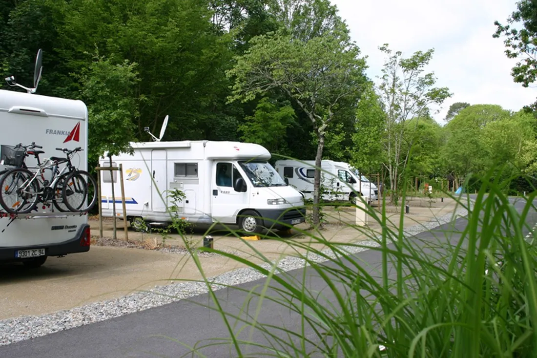nantes-camping-le-petit-port-nantes-ddy7j