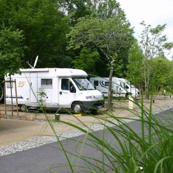 nantes-camping-le-petit-port-nantes-ddy7j