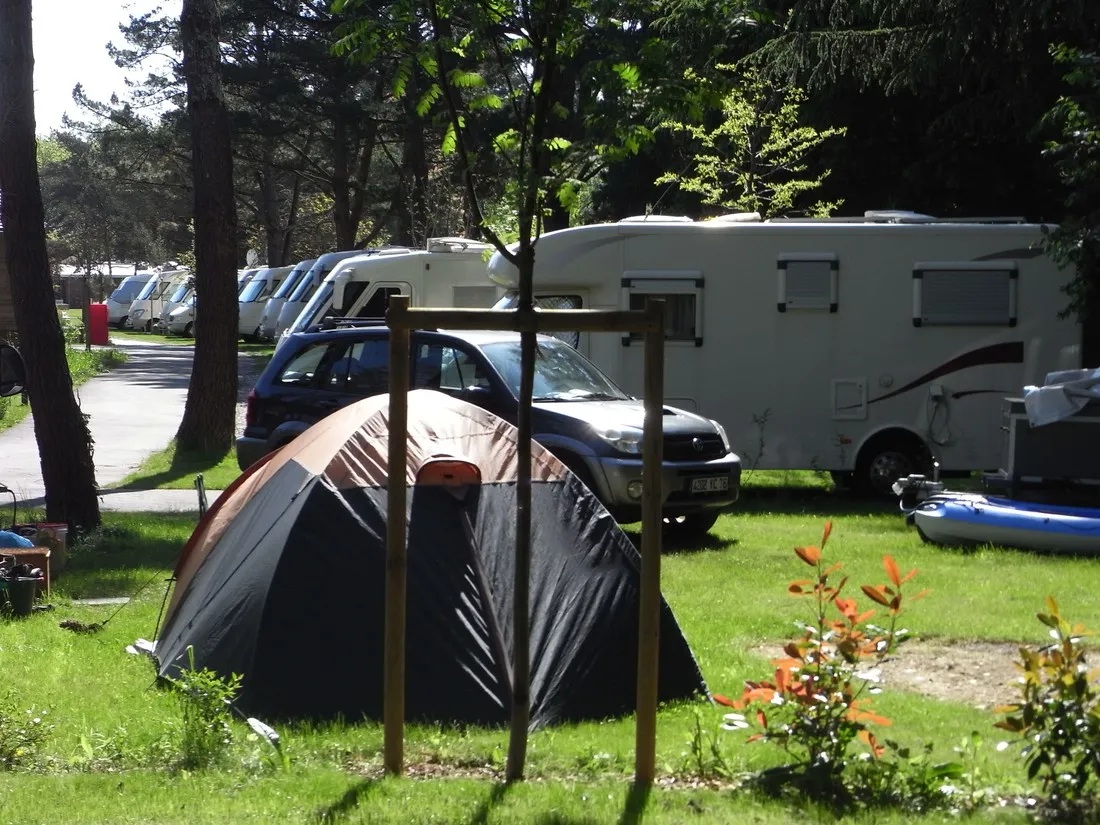 nantes-camping-le-petit-port-nantes-nllyt