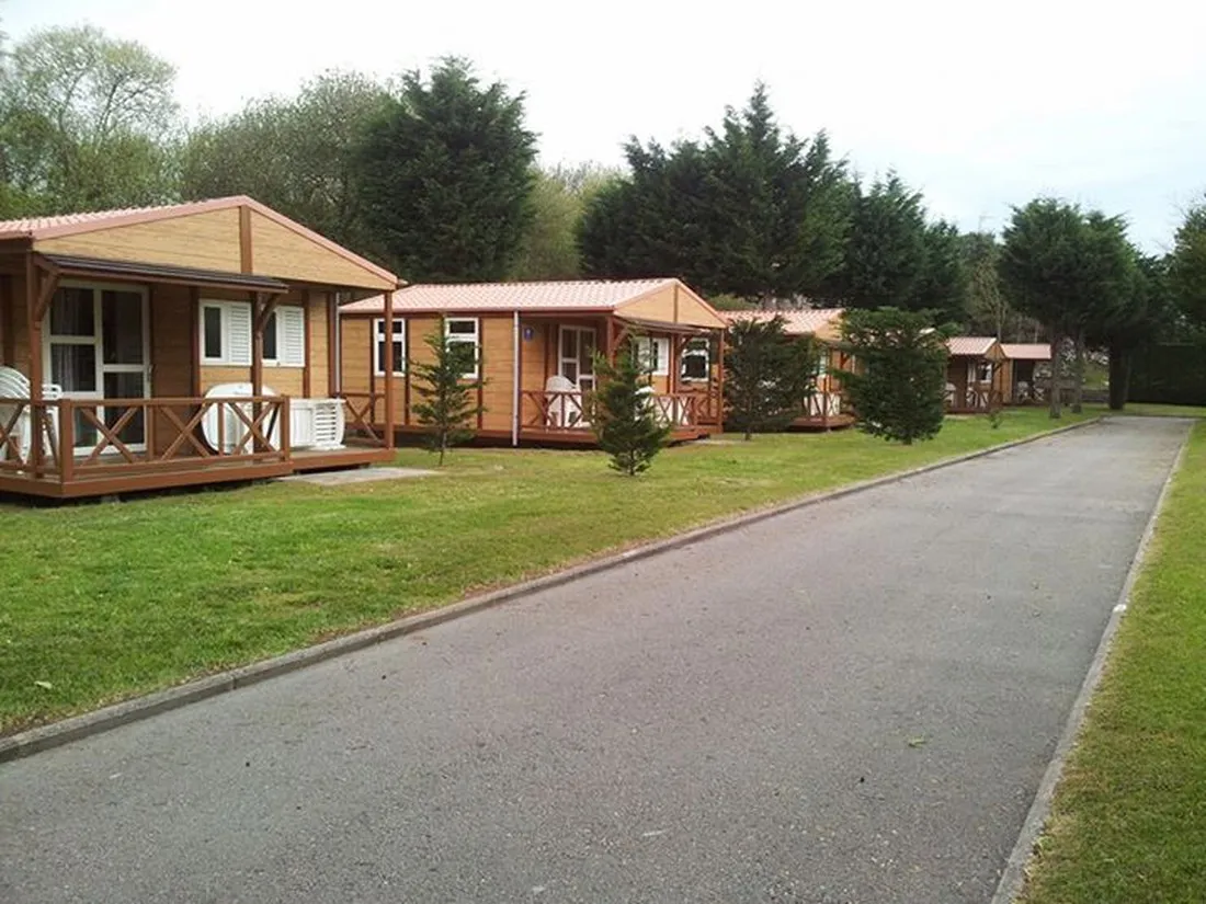 camping-playa-de-isla-arnuero-4nft6