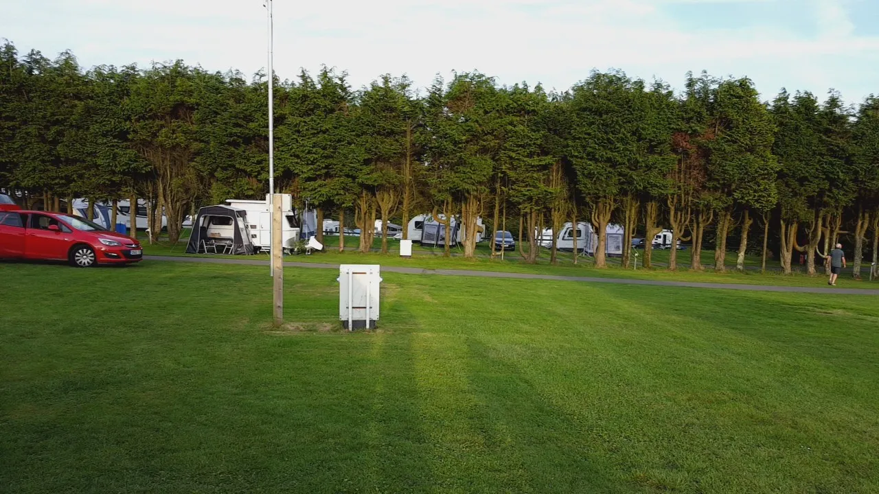 camping-caravanning-club-site-california-cross-ivybridge-yg0yc