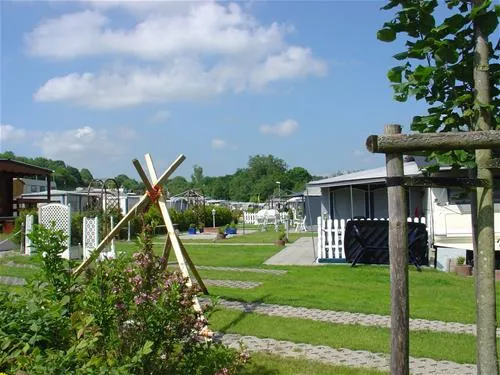 campingpark-kronenburger-see-hallschlag-mgkkn