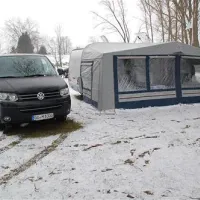 camping-land-an-der-elbe-bei-hamburg-stove-bei-drage-ky5nr