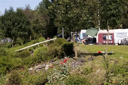 camping-land-an-der-elbe-bei-hamburg-stove-bei-drage-lbrob