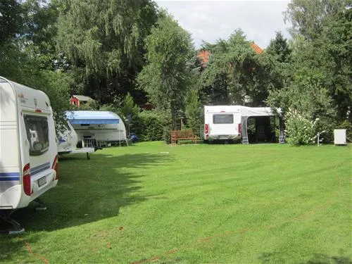 camping-land-an-der-elbe-bei-hamburg-stove-bei-drage-rocjp