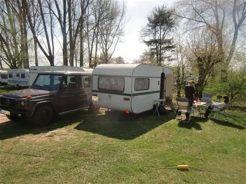 camping-land-an-der-elbe-bei-hamburg-stove-bei-drage-ttxhm