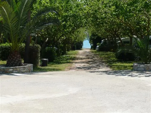 campsite-aginara-beach-glifailias-x5f4j