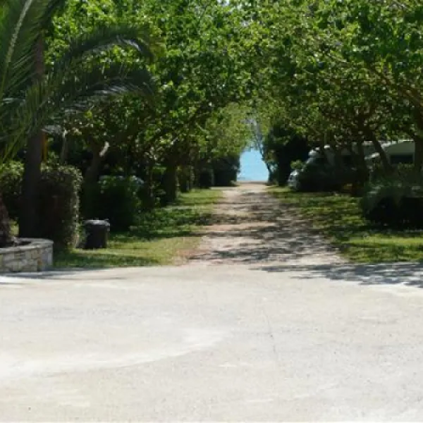 campsite-aginara-beach-glifailias-x5f4j