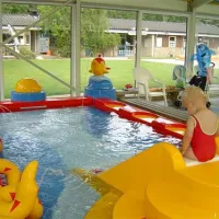 Camping De Bronzen Emmer