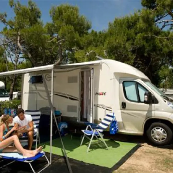 camping-mare-pineta-baia-sistiana-sistiana-duino-mklqn