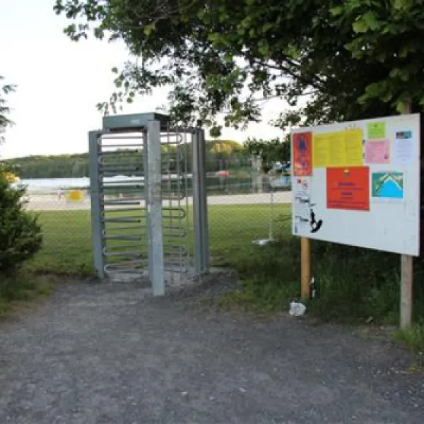 camping-blaue-lagune-wachtendonk-fclkl