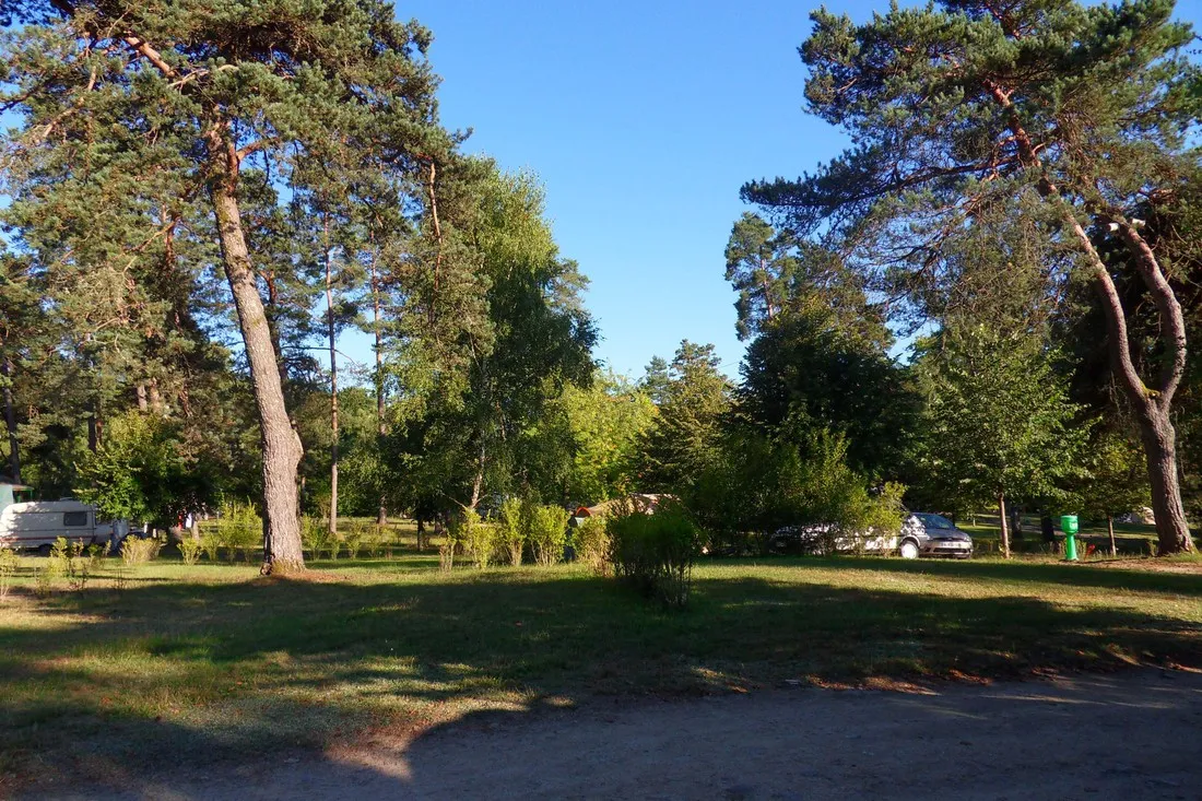 camping-du-lac-marcillac-la-croisille-pxagy