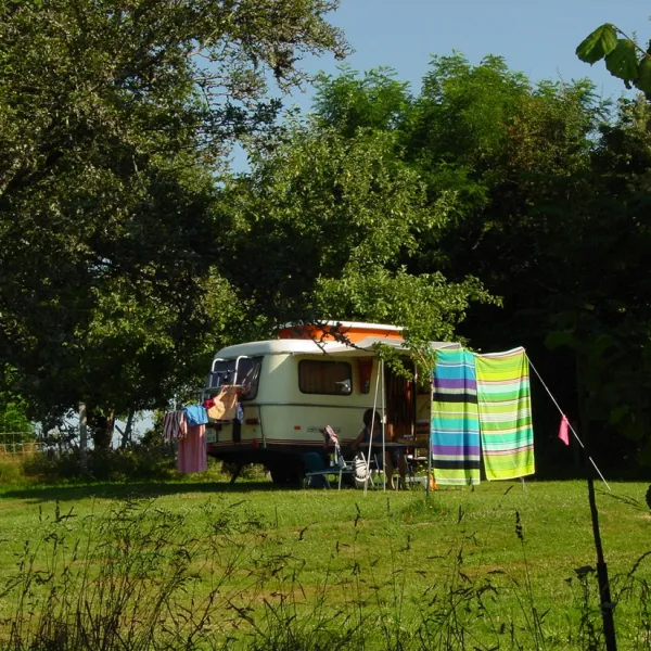 camping-la-jaurie-ladignac-le-long-hvwnn