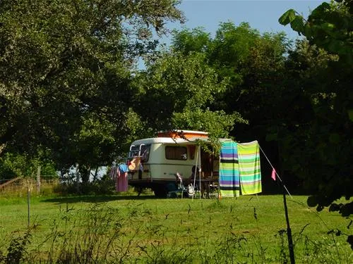 camping-la-jaurie-ladignac-le-long-kyjjg