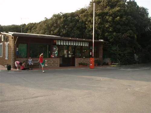 campeggio-internazionale-di-castelfusano-lido-di-ostia-e4x3t