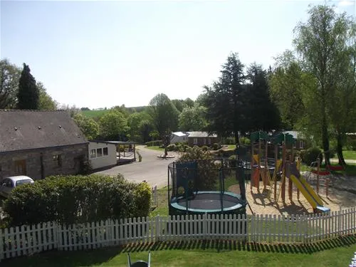 camping-le-clos-du-blavet-bieuzy-les-eaux-qnxbs