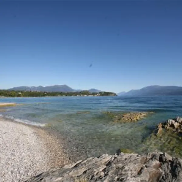 campeggio-resort-sivinos-manerba-del-garda-apqbh