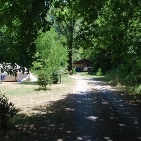 camping-le-roussy-vabre-xjurl