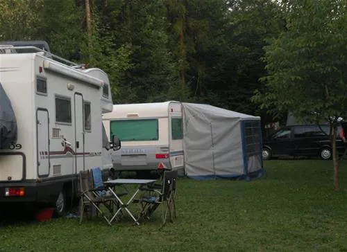 camping-smlednik-smlednik-8bty0