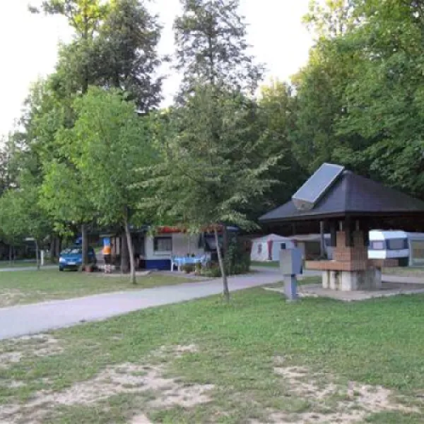 camping-smlednik-smlednik-er4f9