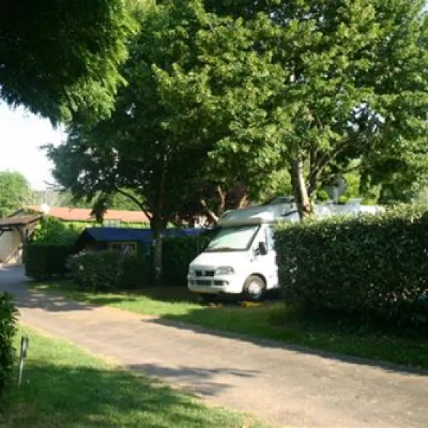 camping-le-moulin-du-bleufondlascaux-montignac-qznyp