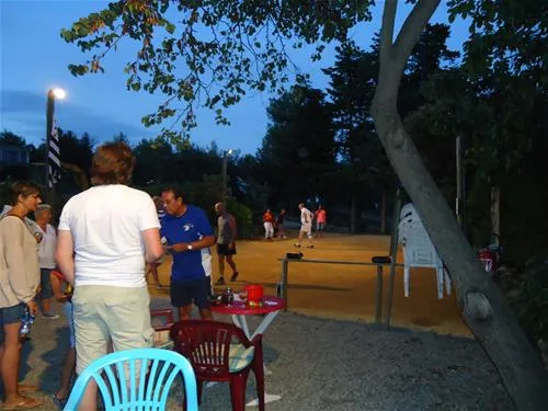 camping-domaine-du-vernis-azillanet-b0fzo