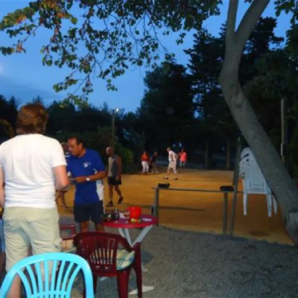 camping-domaine-du-vernis-azillanet-b0fzo