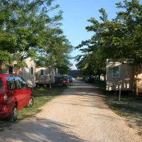 camping-le-saint-michelet-goudargues-1t6hv