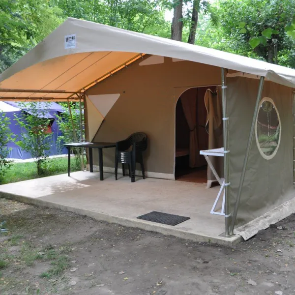camping-le-saint-michelet-goudargues-eevhd