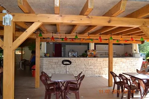 camping-le-saint-michelet-goudargues-thsn8