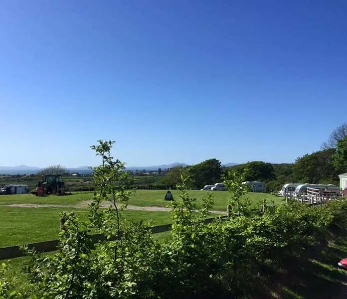 argoed-farm-holidays-llanbedr-vsluv